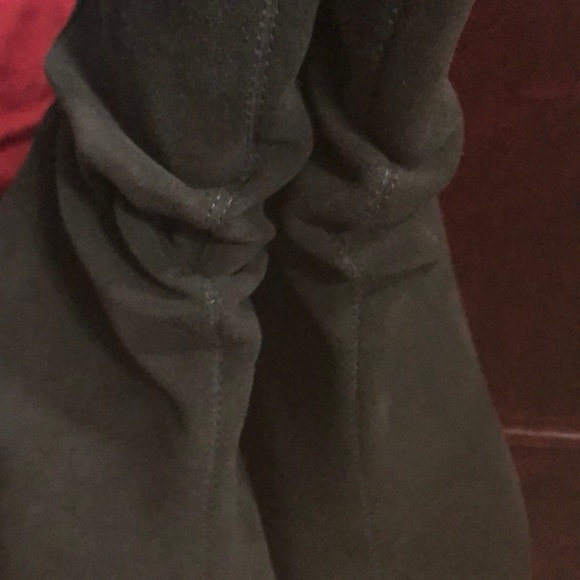 Bare Traps - Picture 8 of 9